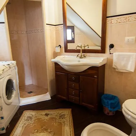Anna's Rose Apartment *
