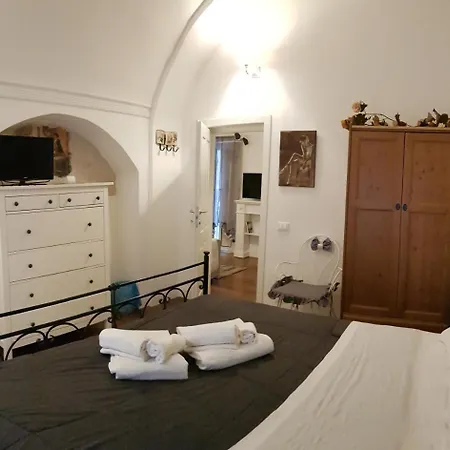Anna's Rose Apartment